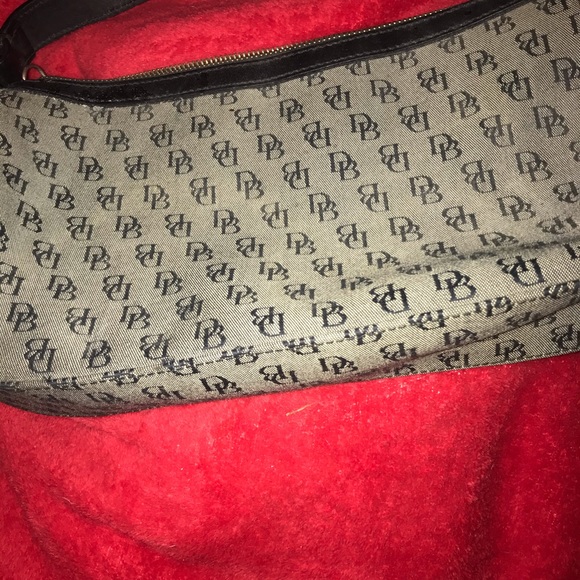 Purses - Picture 5 of 5